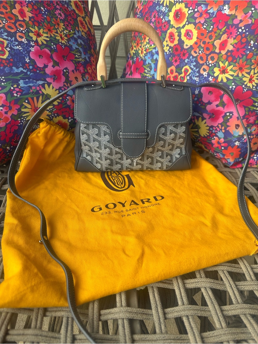 Goyard Saïgon Mini Structured Top Handle / Crossbody Bag – Grey